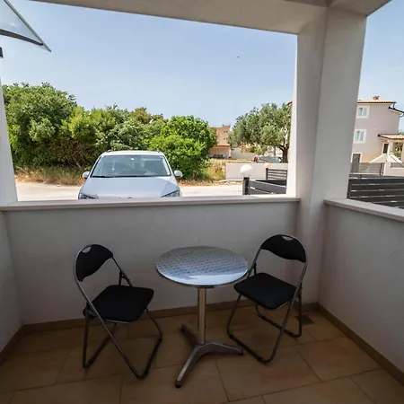 Apartment Adriana *