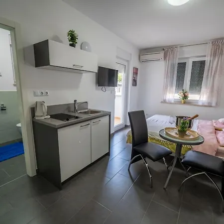 Adriana Appartement *