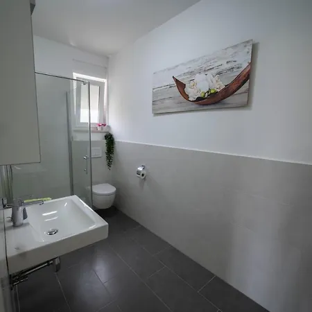 Apartament Adriana *