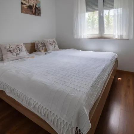 Adriana Apartamento Pula